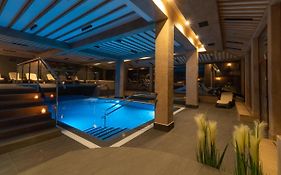 Helan Family & Spa